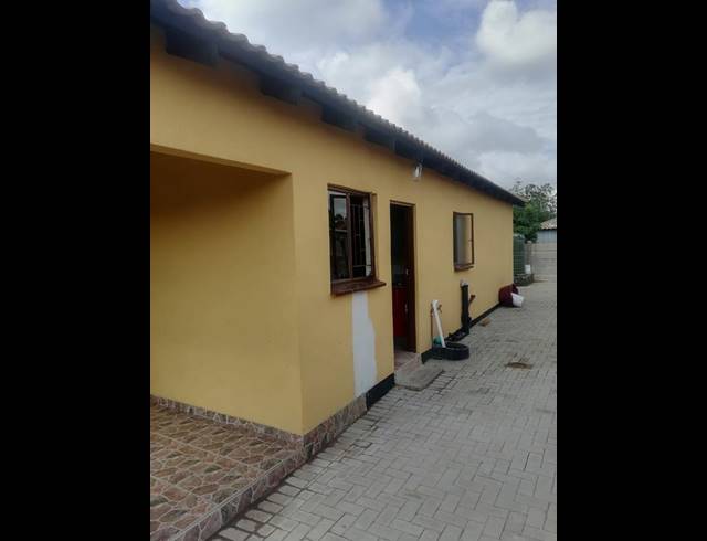 3 BEDROOM HOUSE FOR SALE IN MERITENG